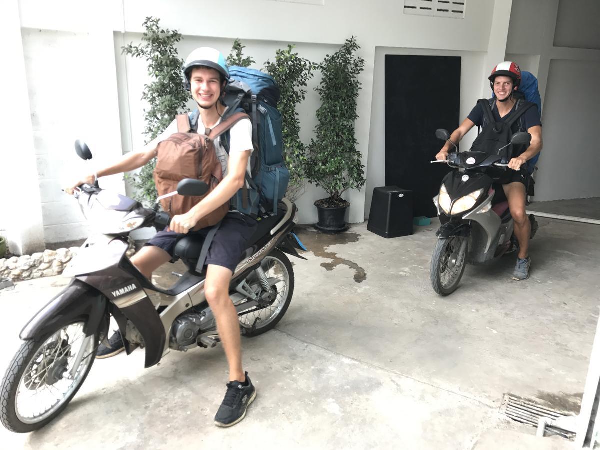 Hello Hostel Pak Chong エクステリア 写真